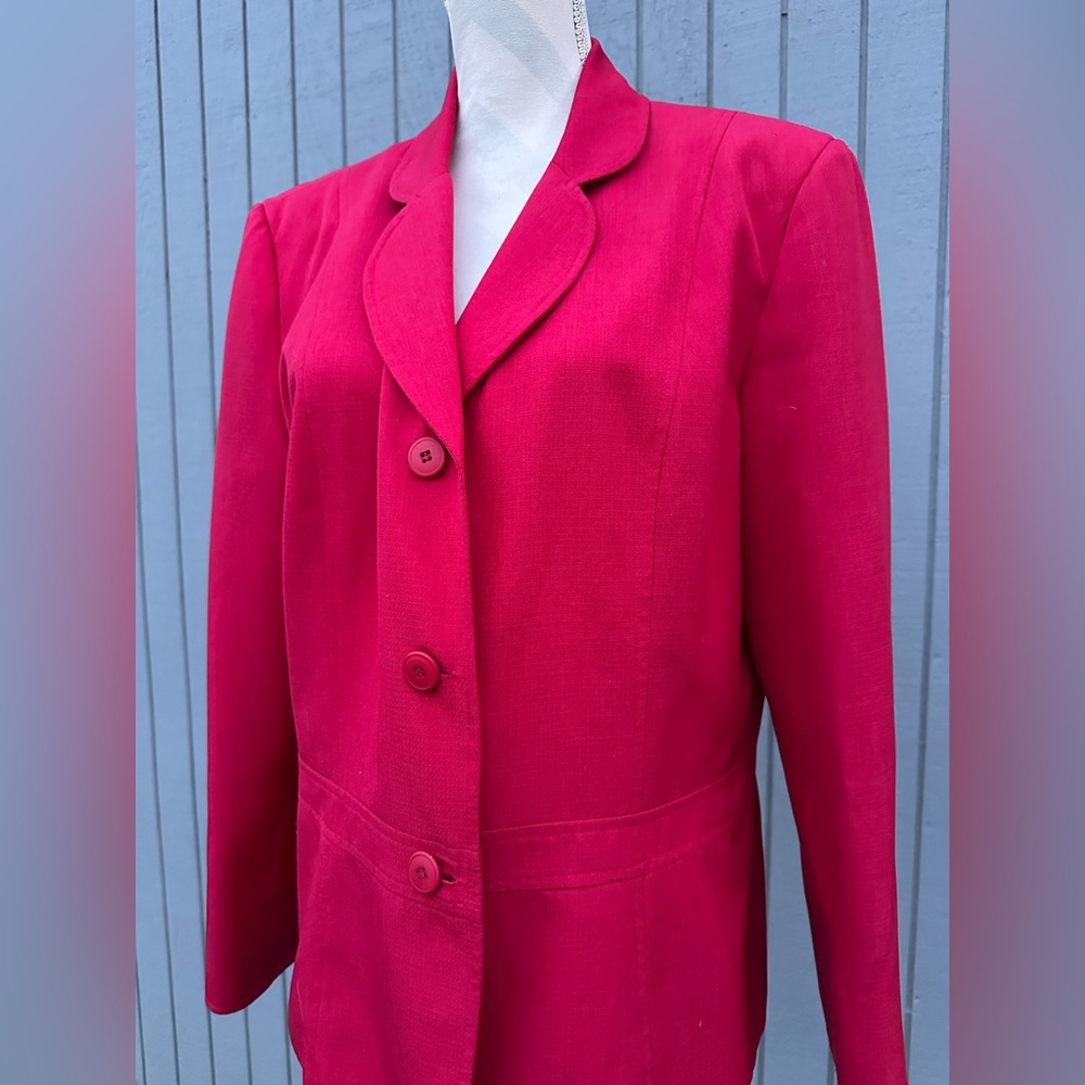 Augusto Collection Fitted Red Jacket - Picture 4 of 13